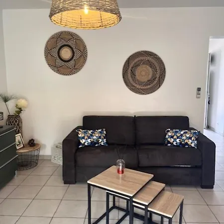 Апартаменти Appt T2 Standing Avec Piscine Et Terrasse Порто-Веккіо