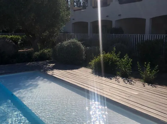 公寓 Appt T2 Standing Avec Piscine Et Terrasse *